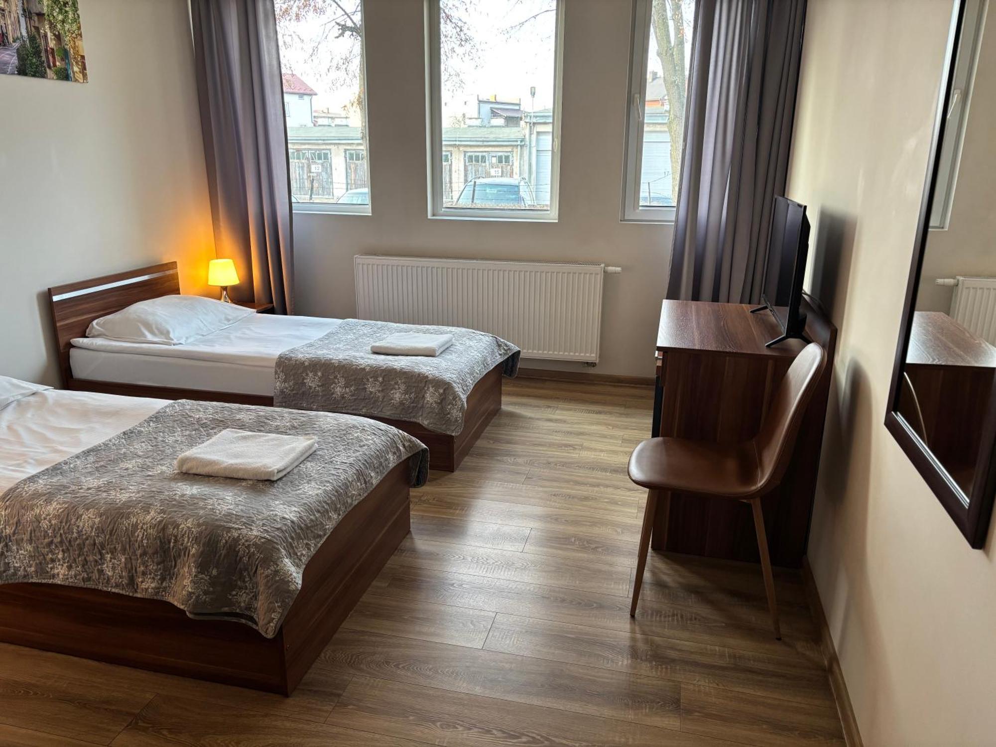 M&A Guest Rooms Łomża エクステリア 写真